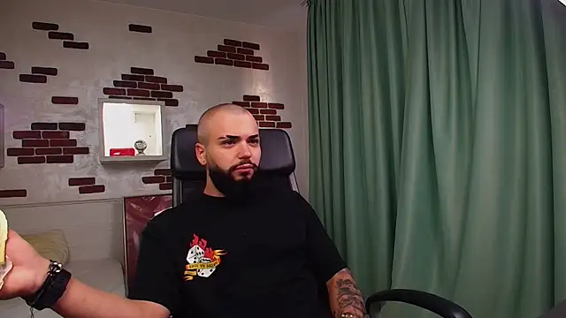 OscarWillss online show from 05/19/26, 04:08