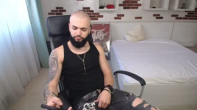 OscarWillss online show from 05/25/26, 04:45