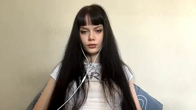 CharmaineElles online show from 05/25/26, 03:00