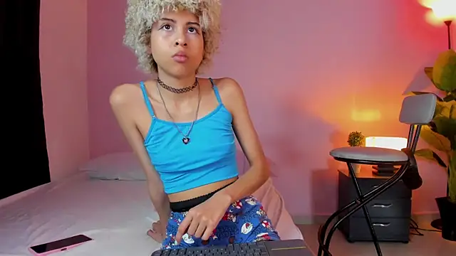 venus elfie online show from 05/26/26, 03:32
