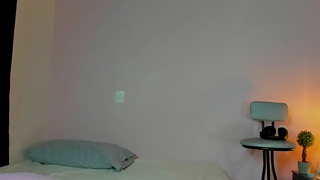 venus elfie online show from 05/25/26, 12:48