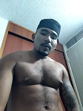 Snapshot of AndrssGold chatting on 06/10/26, 06:58 AndrssGold online show from 06/10/26, 06:58