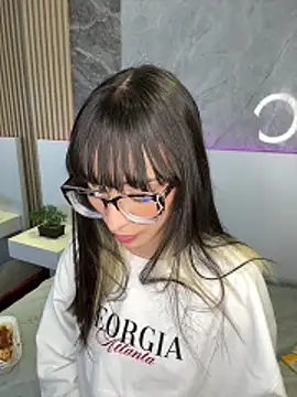 EmiliaBell  online show from 05/29/26, 03:56