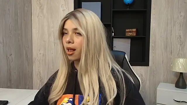 Vampy Monroe online show from 05/09/26, 03:15