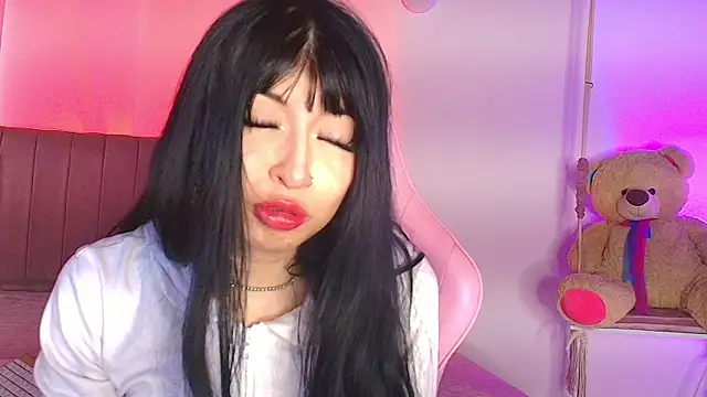 Snapshot of mia_gyutarouwu chatting on 06/18/26, 12:10 mia gyutarouwu online show from 06/18/26, 12:10