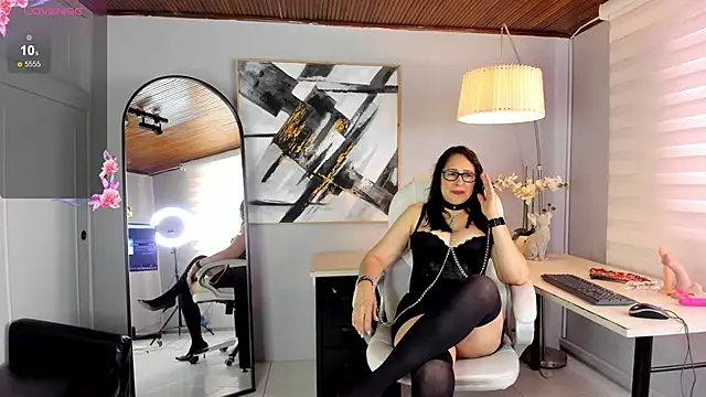 Bella milff  online show from 05/22/26, 07:45