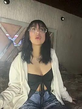 Gaby Pinkk online show from 05/19/26, 04:47