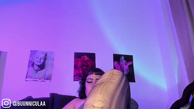 Snapshot of LarissaHell chatting on 07/07/26, 10:35 LarissaHell online show from 07/07/26, 10:35