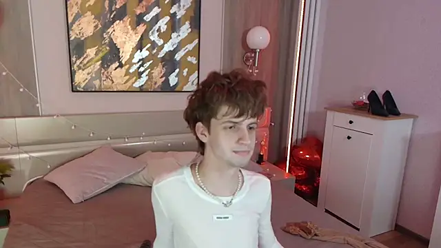 Bimbo boy  online show from 05/29/26, 01:50