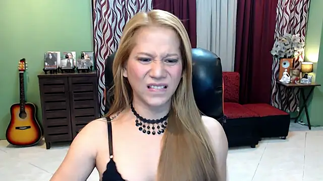 dreamgirlHILARY online show from 10/24/25, 05:06