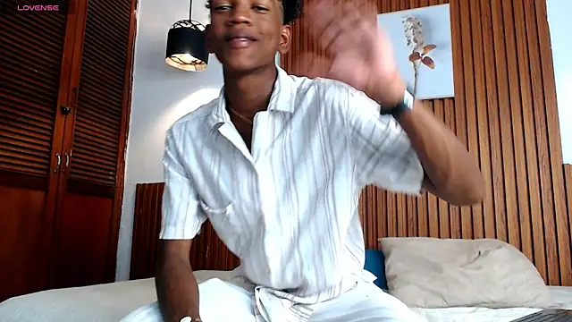 Afrowayuu online show from 05/18/26, 05:51