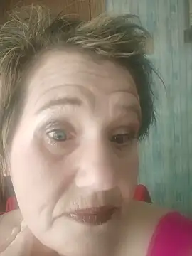 Snapshot of curvysecret1971 chatting on 05/09/26, 08:56 curvysecret1971 online show from 05/09/26, 08:56