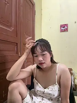 Lili 019 online show from 05/22/26, 09:07