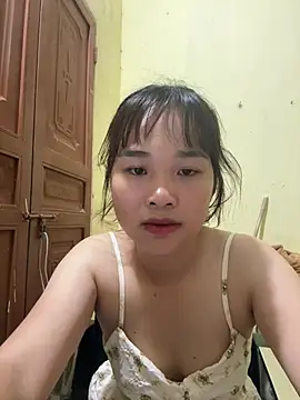 Lili 019 online show from 05/13/26, 02:35