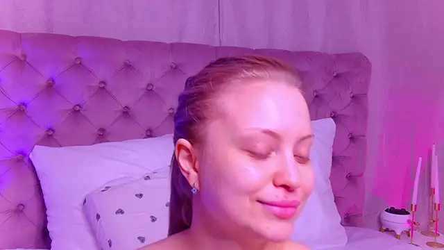DorissHilton online show from 05/18/26, 11:53