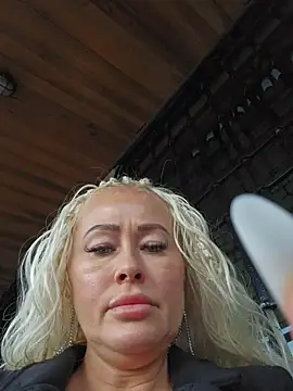 MILFBARBY online show from 10/01/25, 07:02