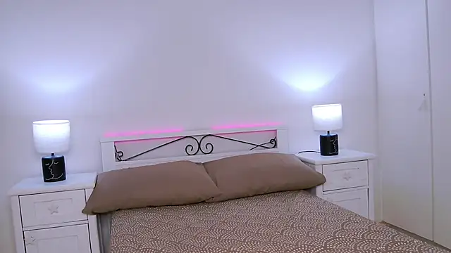LiliKittenn online show from 05/14/26, 04:37