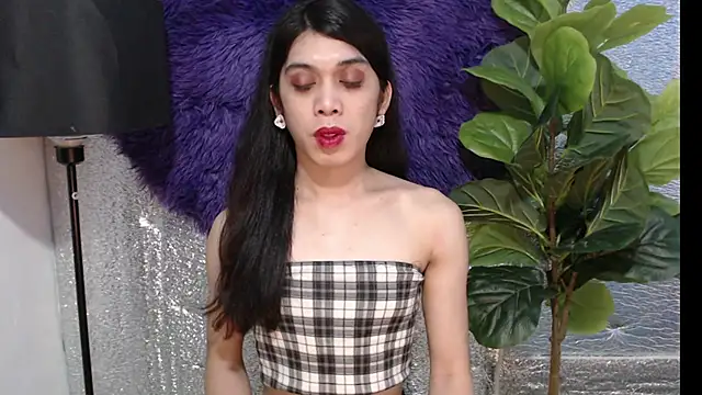 Snapshot of RoseAmarie chatting on 05/28/26, 12:33 RoseAmarie online show from 05/28/26, 12:33