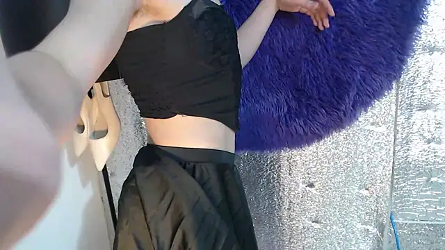 Snapshot of RoseAmarie chatting on 05/15/26, 12:25 RoseAmarie online show from 05/15/26, 12:25