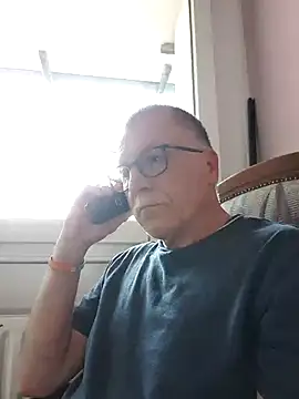 Snapshot of NextAct92 chatting on 06/17/26, 03:50 NextAct92 online show from 06/17/26, 03:50