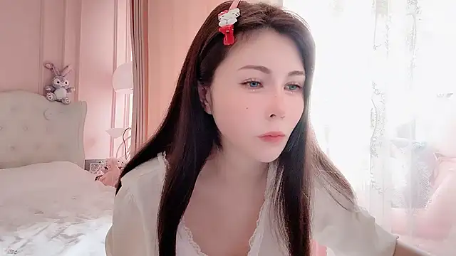 Snapshot of Aisssss- chatting on 05/27/26, 03:25 Aisssss- online show from 05/27/26, 03:25
