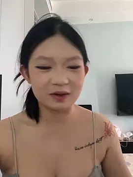 Snapshot of shuyuanli445 chatting on 05/20/26, 06:32 shuyuanli445 online show from 05/20/26, 06:32