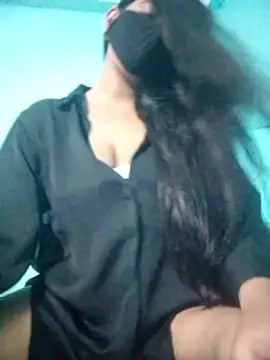 Snapshot of Cute-Ishita chatting on 06/17/26, 09:41 Cute-Ishita online show from 06/17/26, 09:41