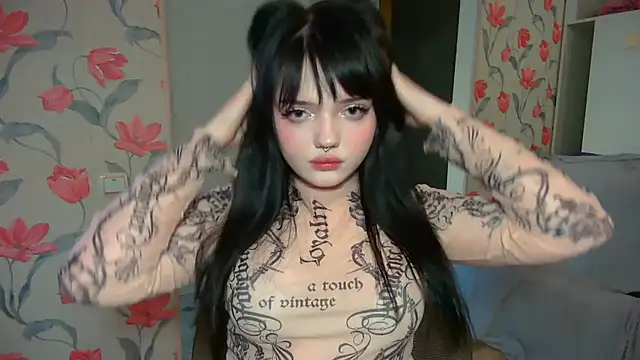 DarkxFoxy online show from 06/14/26, 05:36