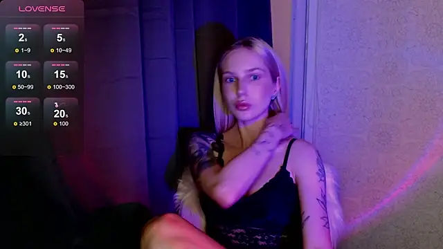 MichelleVelour online show from 05/17/26, 05:13