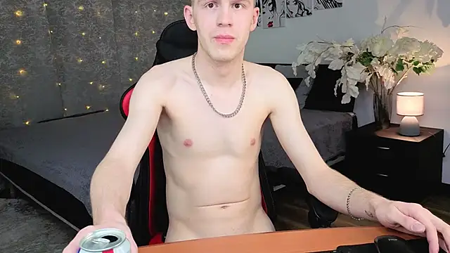 Tommy CrashXXX online show from 05/11/26, 04:04