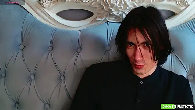 Snapshot of CalvinChapman chatting on 06/17/26, 08:03 CalvinChapman online show from 06/17/26, 08:03