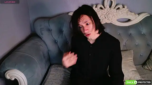 Snapshot of CalvinChapman chatting on 06/26/26, 06:14 CalvinChapman online show from 06/26/26, 06:14