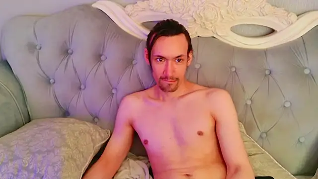 CalvinChapman online show from 05/19/26, 01:56