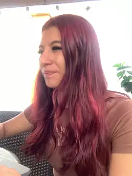 EveRave Pink online show from 06/03/26, 02:33