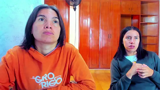 Soffy and Emily online show from 05/25/26, 12:37