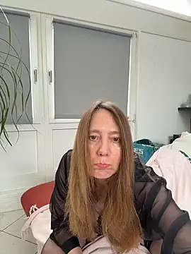 Snapshot of _Melanie_83 chatting on 05/11/26, 10:38 Melanie 83 online show from 05/11/26, 10:38