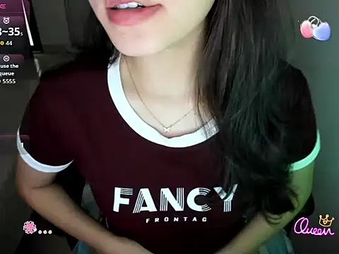 Linh smile  online show from 07/10/26, 09:20