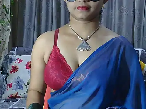 Snapshot of Butterflyy9 chatting on 06/17/26, 04:50 Butterflyy9 online show from 06/17/26, 04:50