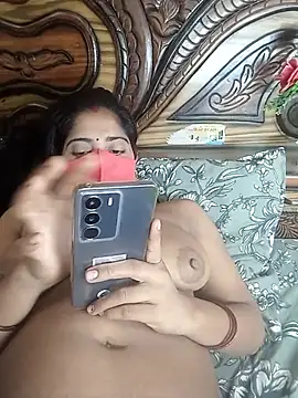 Snapshot of Reshma_Hot76 chatting on 05/29/26, 06:08 Reshma Hot76 online show from 05/29/26, 06:08