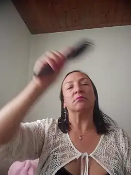 dangerous milf online show from 07/27/26, 07:43