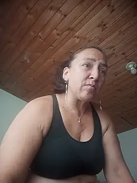 dangerous milf online show from 06/27/26, 02:56