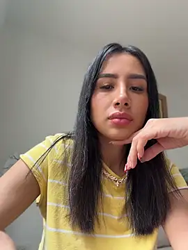 SophiaaRose18 online show from 05/24/26, 06:19