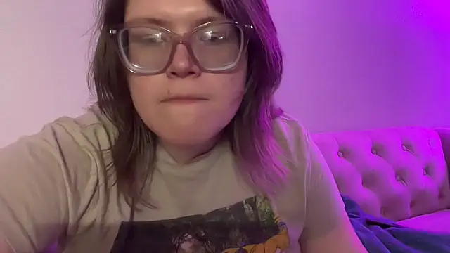 cozyqt94 online show from 05/19/26, 01:56
