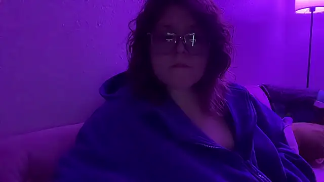 cozyqt94 online show from 05/17/26, 01:49