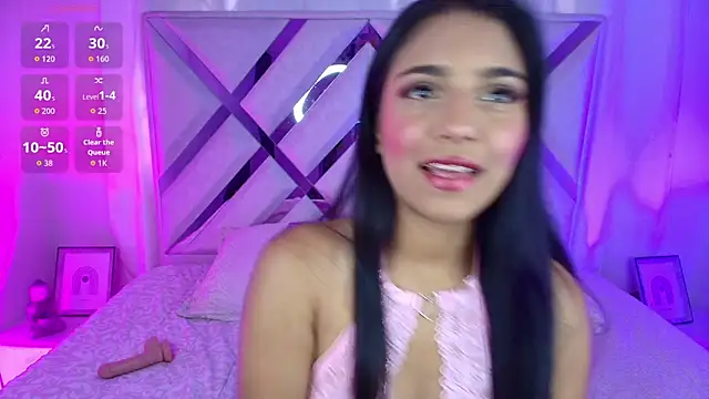 thalia gomez   online show from 06/01/26, 08:19