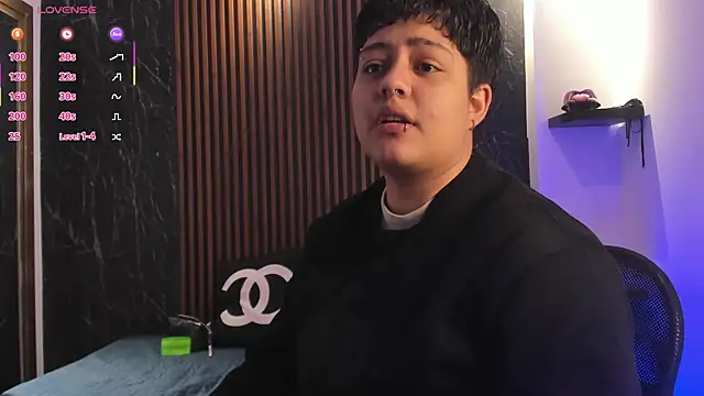 Nico Blaze22 online show from 05/20/26, 07:11