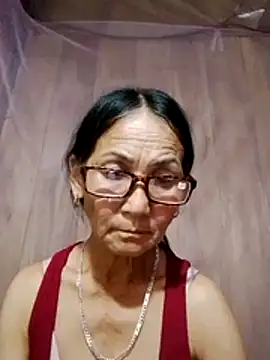 Snapshot of Magy-006 chatting on 07/05/26, 04:58 Magy-006 online show from 07/05/26, 04:58