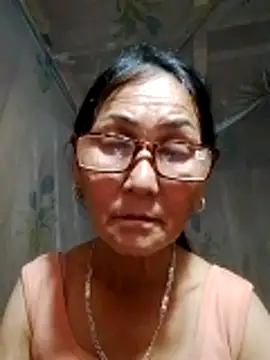 Snapshot of Magy-006 chatting on 06/20/26, 06:35 Magy-006 online show from 06/20/26, 06:35