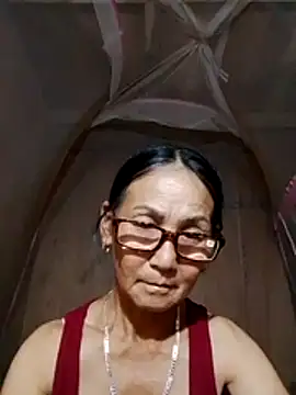 Snapshot of Magy-006 chatting on 07/10/26, 04:18 Magy-006 online show from 07/10/26, 04:18