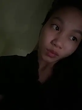 Snapshot of Vi_sexyy chatting on 06/16/26, 06:35 Vi sexyy online show from 06/16/26, 06:35